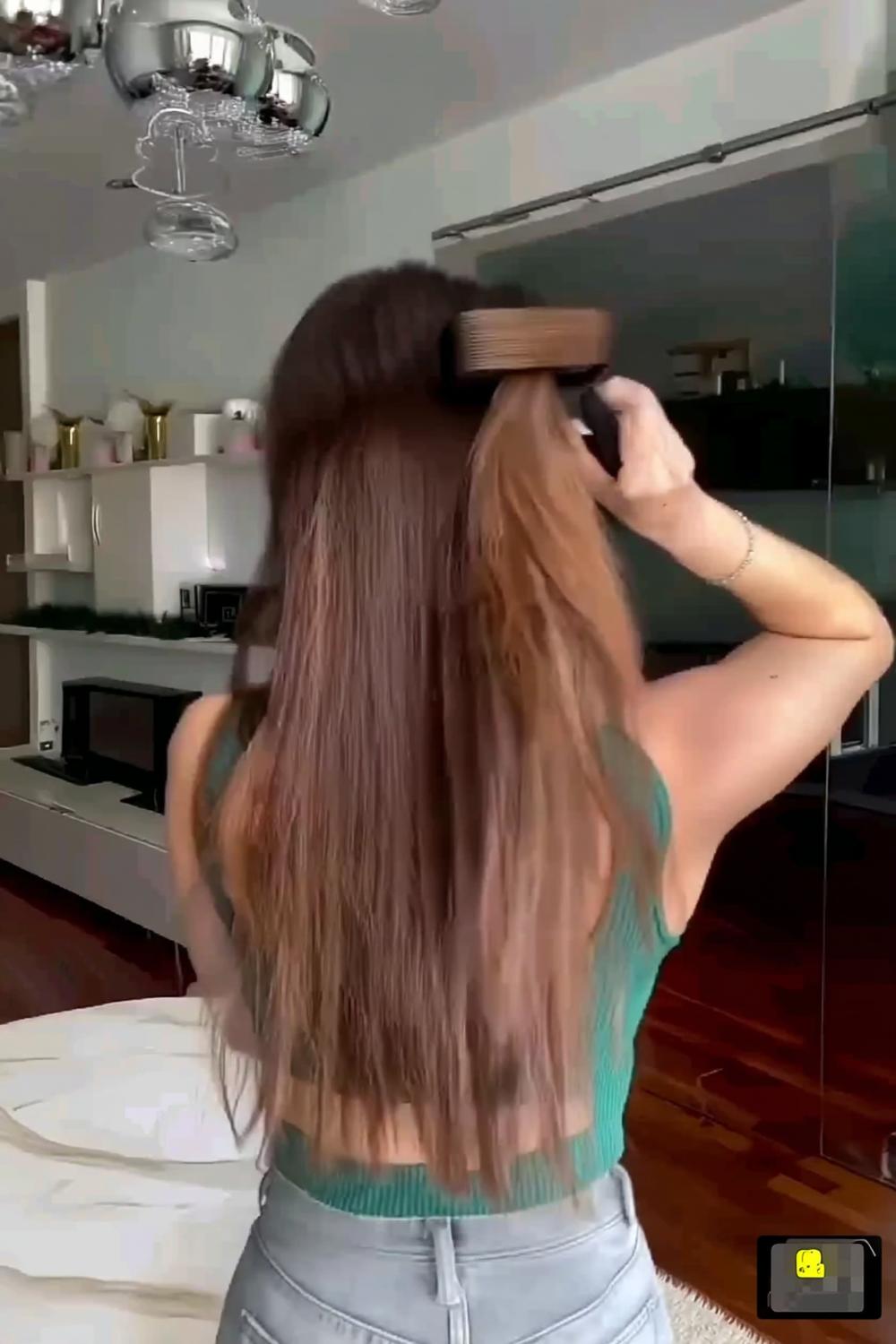 Dutt mit Haarkamm