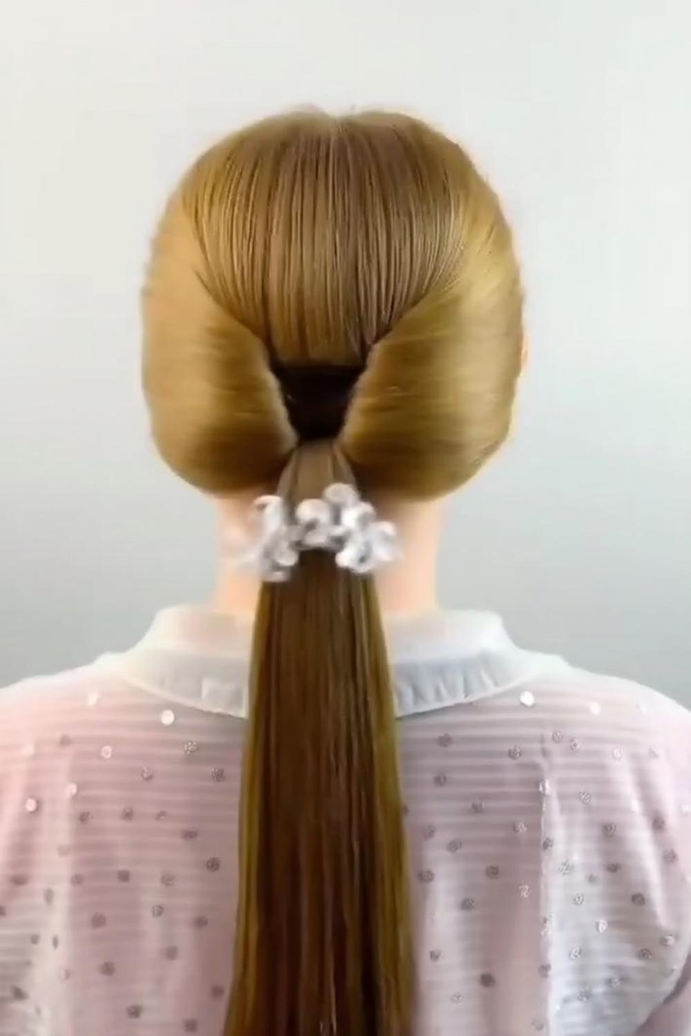 Eleganter Pferdeschwanz-Twist