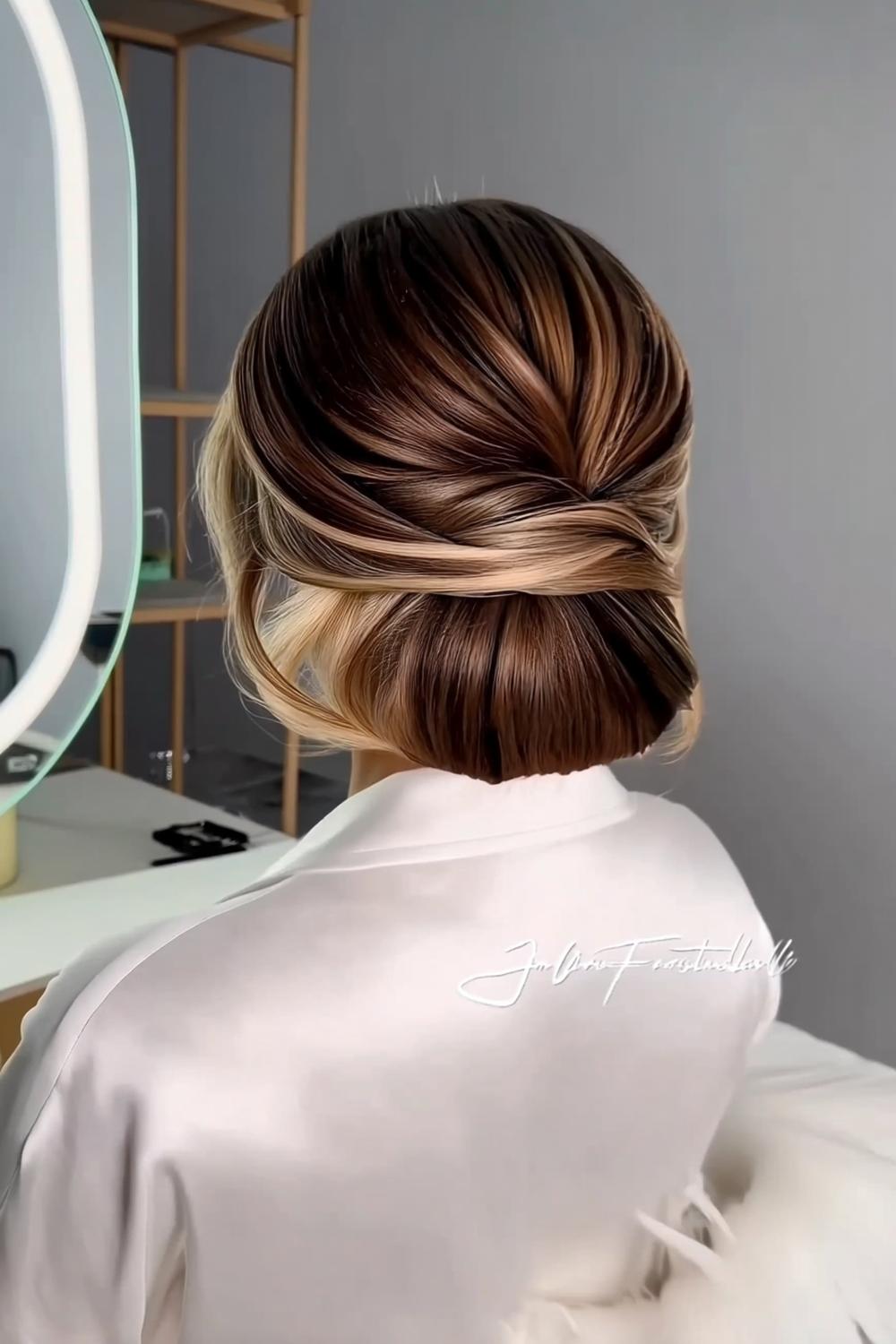 Tiefer Twist-Chignon