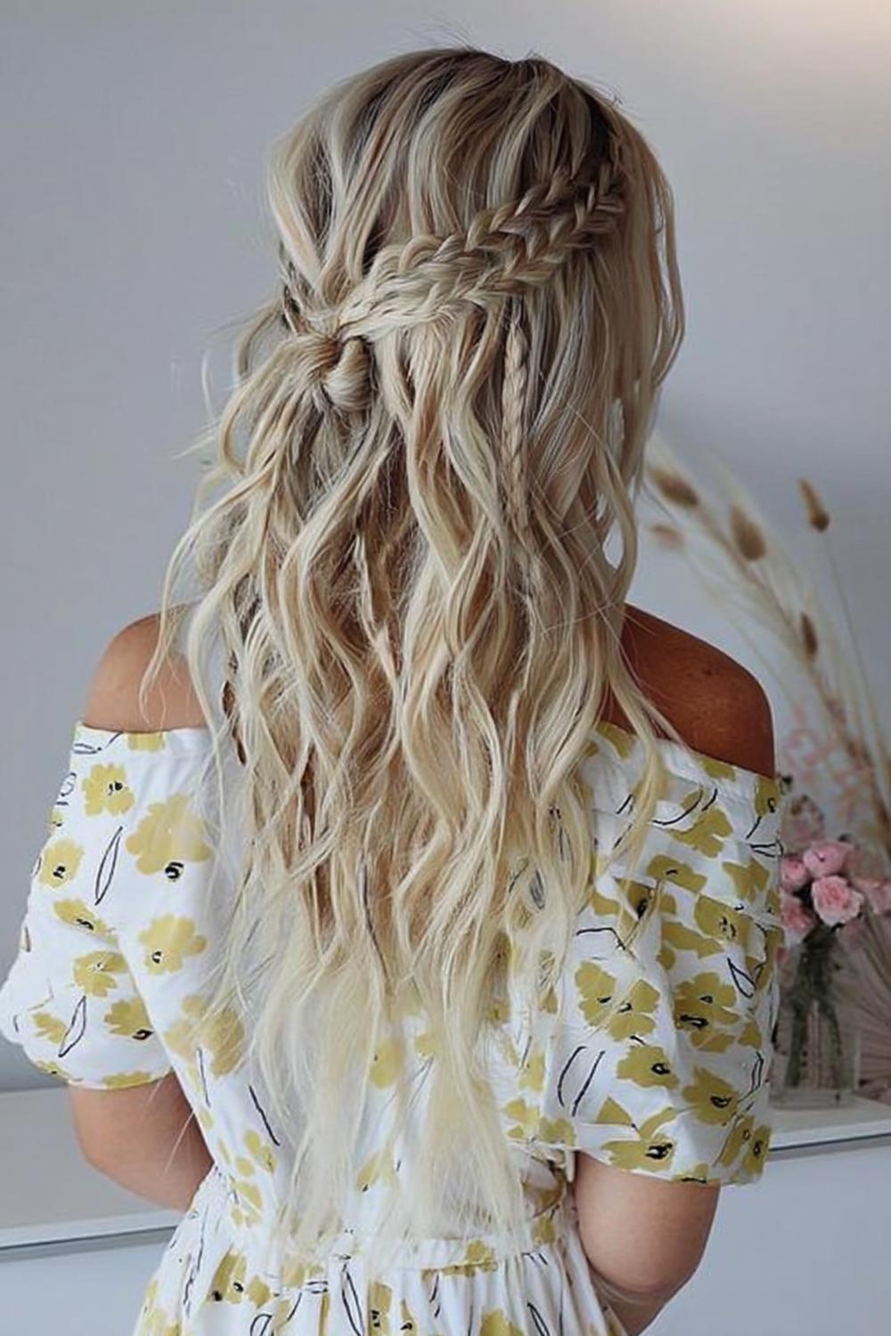 Blonde Flechtwerk-Eleganz