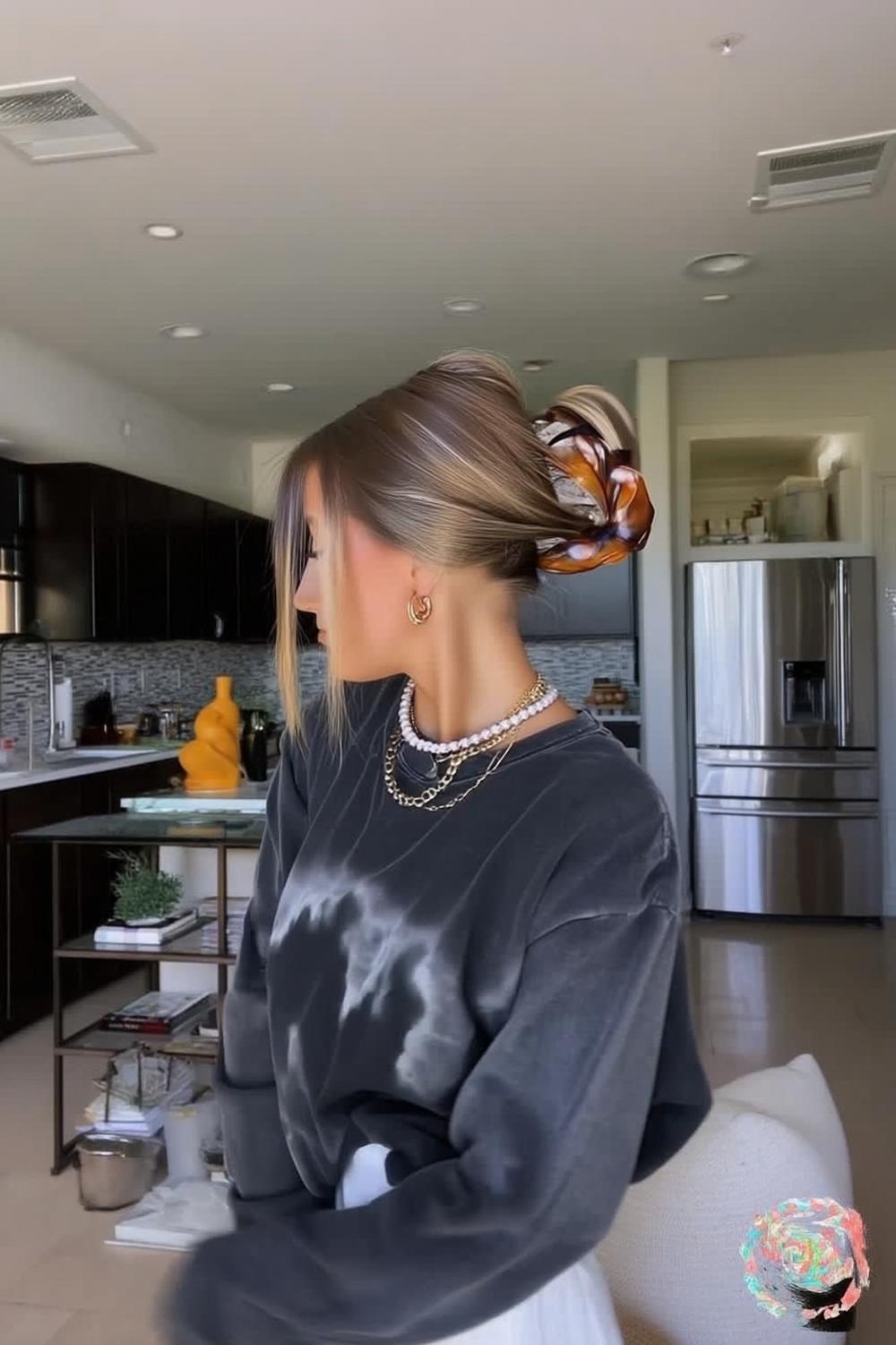 40 Haarklammer Frisuren für lange Haare - Elegant & Trendy