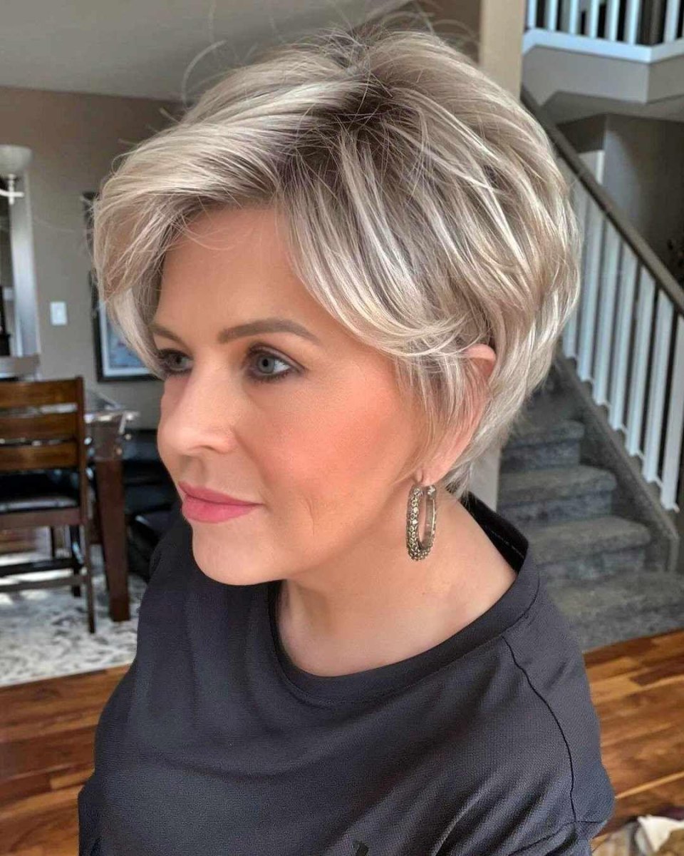 Kurzer Pixie Bob Frau
