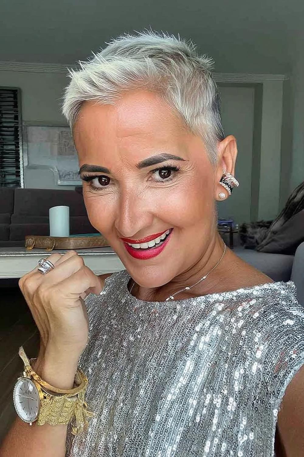 Glitzernder Glamour-Look